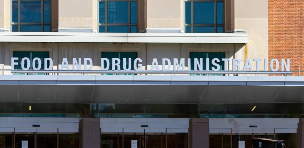 FDA seeks feedback on monitoring real-world performance of AI devices