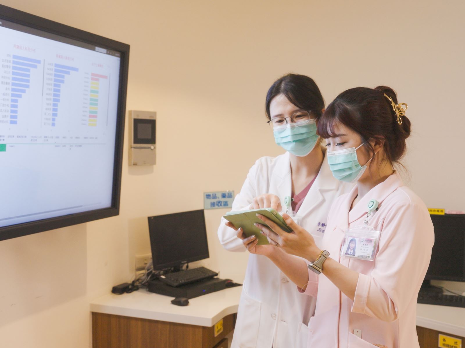 醫院導入AI助攻護理交班 每月省下近千小時文書時間